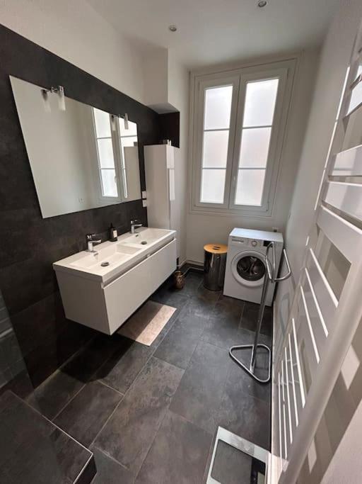 * Le Cathedrale * Apartment Reims Bagian luar foto
