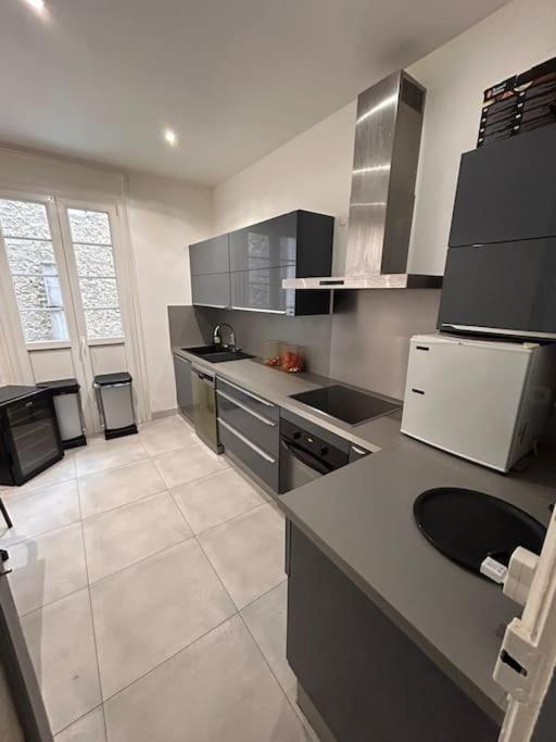 * Le Cathedrale * Apartment Reims Bagian luar foto